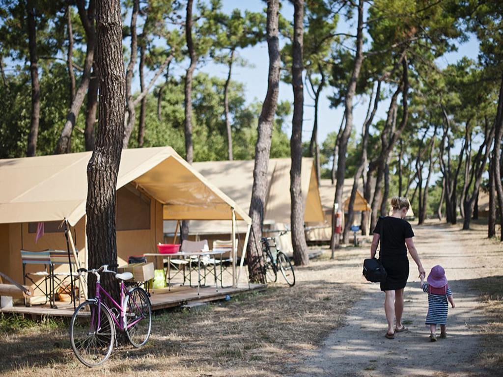 Huttopia Noirmoutier Екстериор снимка